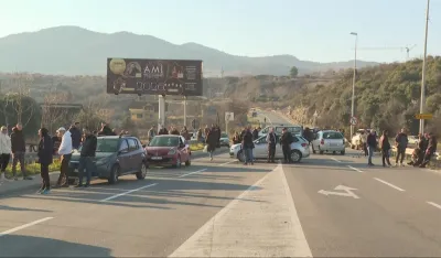 Zećani protestovali na nekoliko lokacija, blokade najavljene i sjutra