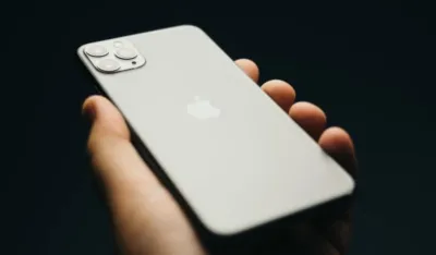 iPhone Fold bi mogao da koristi tečni metal