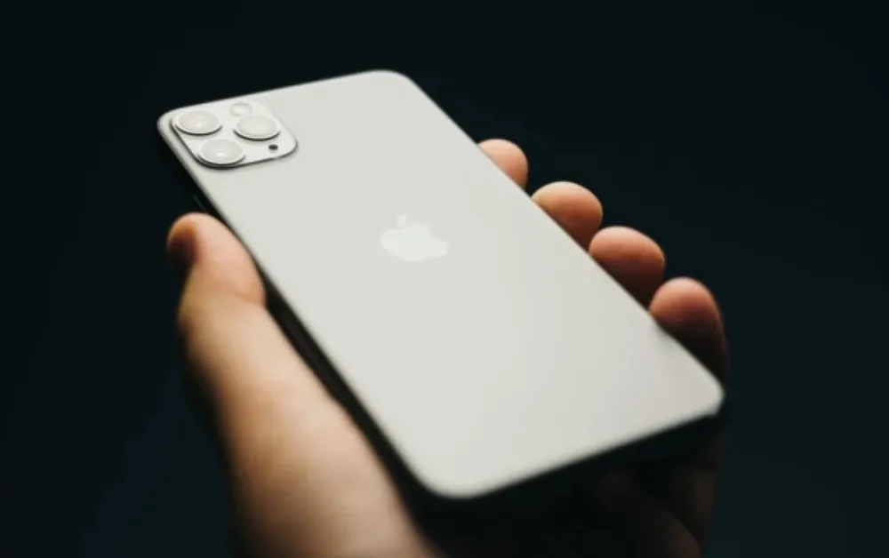 iPhone Fold bi mogao da koristi tečni metal