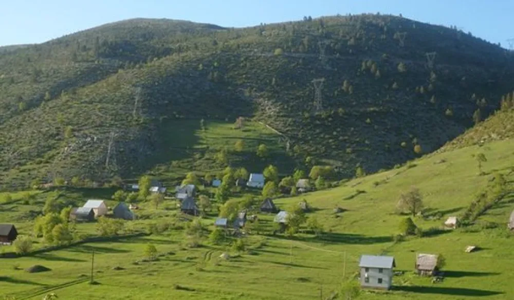 Jo&scaron; se ne zna ko je pretukao staricu u pljevaljskom selu Bobovo