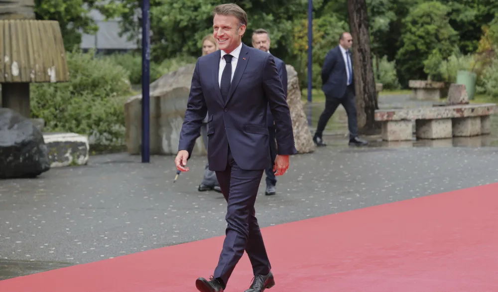 Ako Tramp uvede tarife, Makron će aktivirati instrument EU protiv prinude