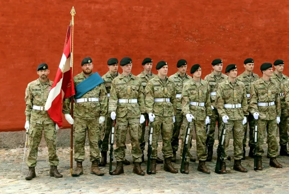 Jo&scaron; jedna grupa danskih vojnika stigla na Grenland