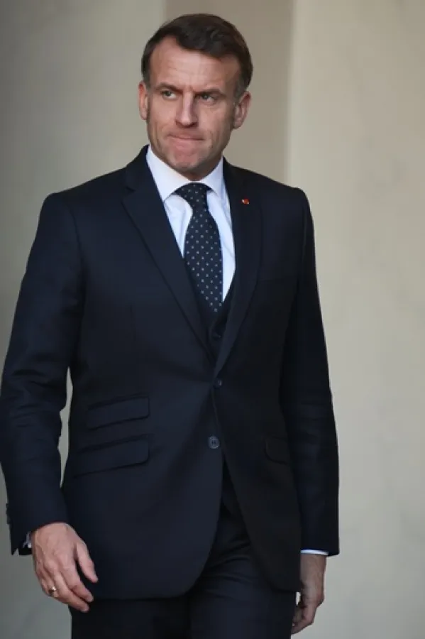 Makron sazvao sjednicu Savjeta za odbranu zbog situacije na međunarodnoj sceni