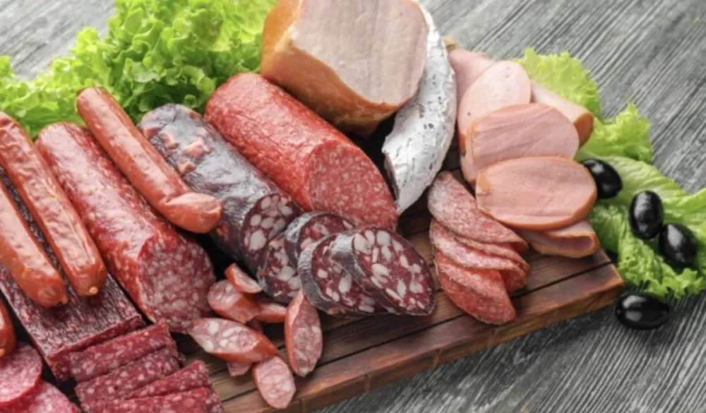 Suhomesnati proizvodi pod lupom SZO: Kancerogeni su poput cigareta