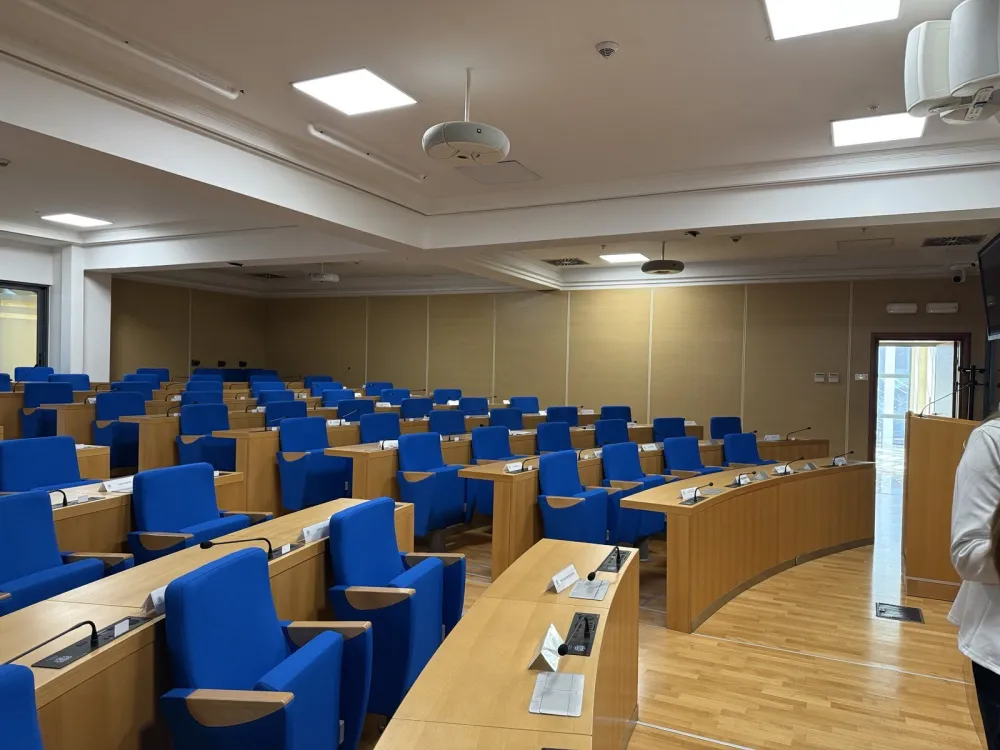 Prazan hod Skup&scaron;tine Glavnog grada: Na sjednicu odbora do&scaron;ao samo predsjednik