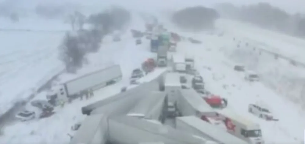 Mećava u SAD-u: Lančani sudar vi&scaron;e od 100 vozila