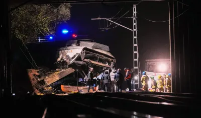 Nova havarija u &Scaron;paniji: Voz iskliznuo iz &scaron;ina, ma&scaron;inovođa poginuo, povrijeđeno 37 osoba