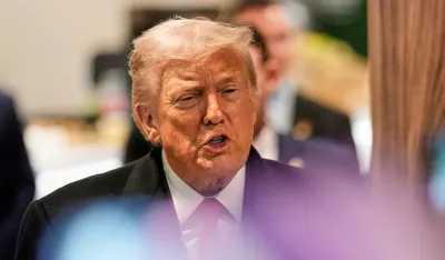 Tramp naprasno povukao prijetnje o Grenlandu