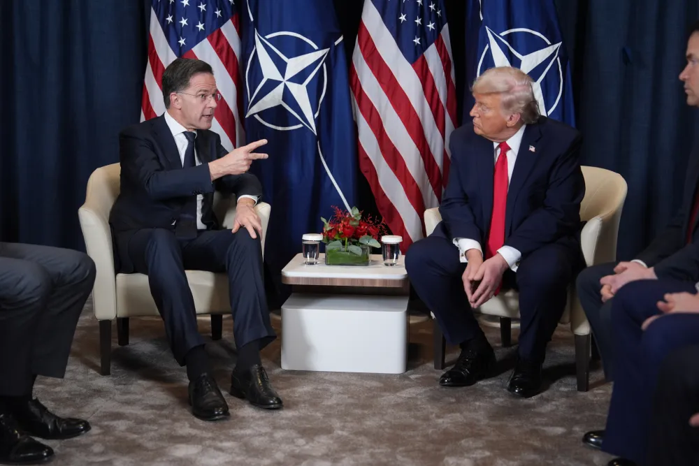 Portparolka NATO-a tvrdi: Rute nije Trampu predložio nikakav kompromis oko suvereniteta Grenlanda