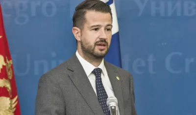 Milatović postavlja spomen-ploču poginulim crnogorskim junacima u Medovi