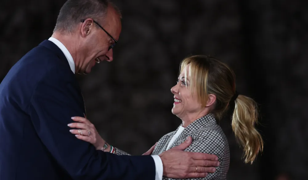 Politiko: "Odlična hemija" između Meloni i Merca