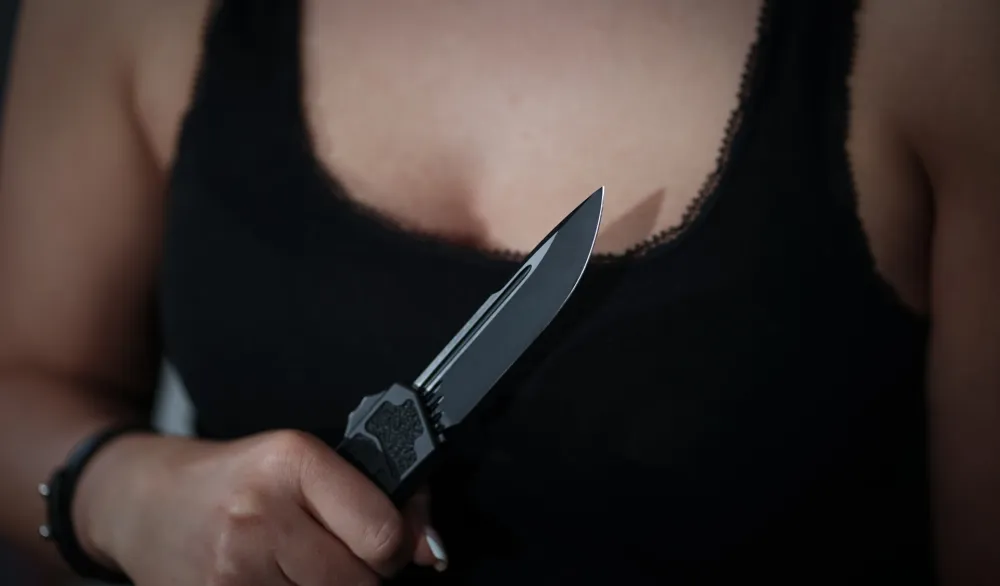 Podgorica: Uhap&scaron;ena djevojka osumnjičena da je poku&scaron;ala da ubije partnera nožem