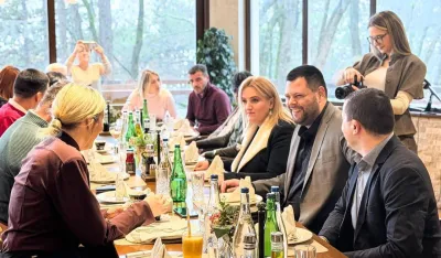 Marko Kovačević i Milica Lalatović&nbsp;Žižić&nbsp;sa predstavnicima medija&nbsp;obilježilI Dan novinara Crne Gore