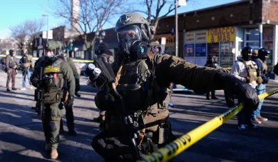 Jo&scaron; jedna pucnjava u Mineapolisu, izbili nemiri, bačen suzavac