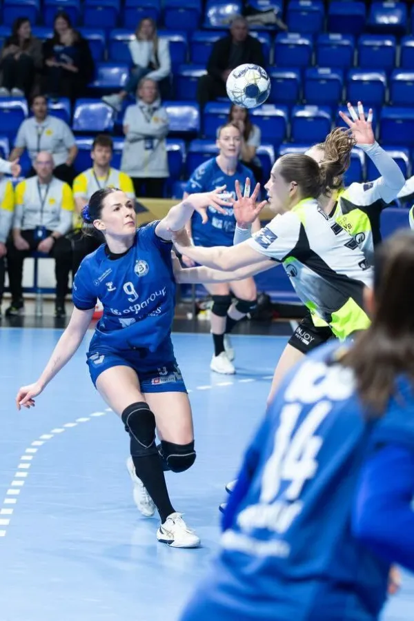 Težak zadatak za "plave"