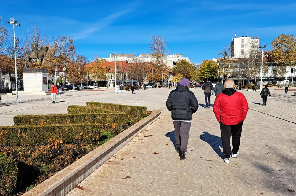 Nk&scaron;ićki penzioneri visoko&scaron;kolci poniženi penzijom u iznosu od 450 eura