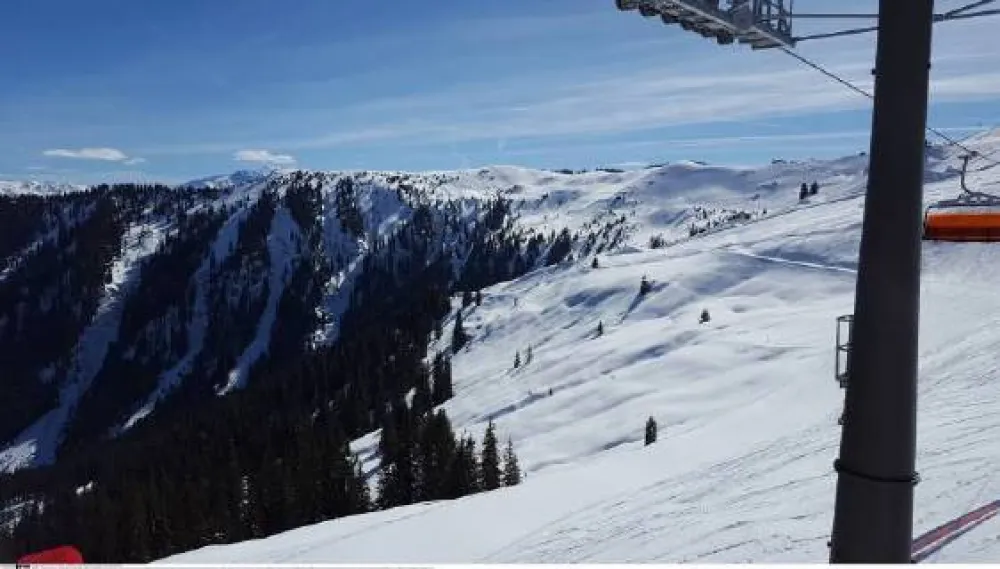 Skija&scaron; preminuo nakon sudara sa tinejdžerom na stazi u Austriji