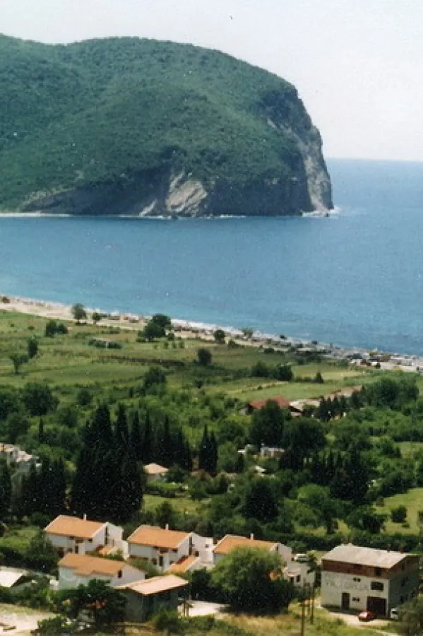 Crkva tvrdi da nema namjeru da proda zemlju u Buljarici