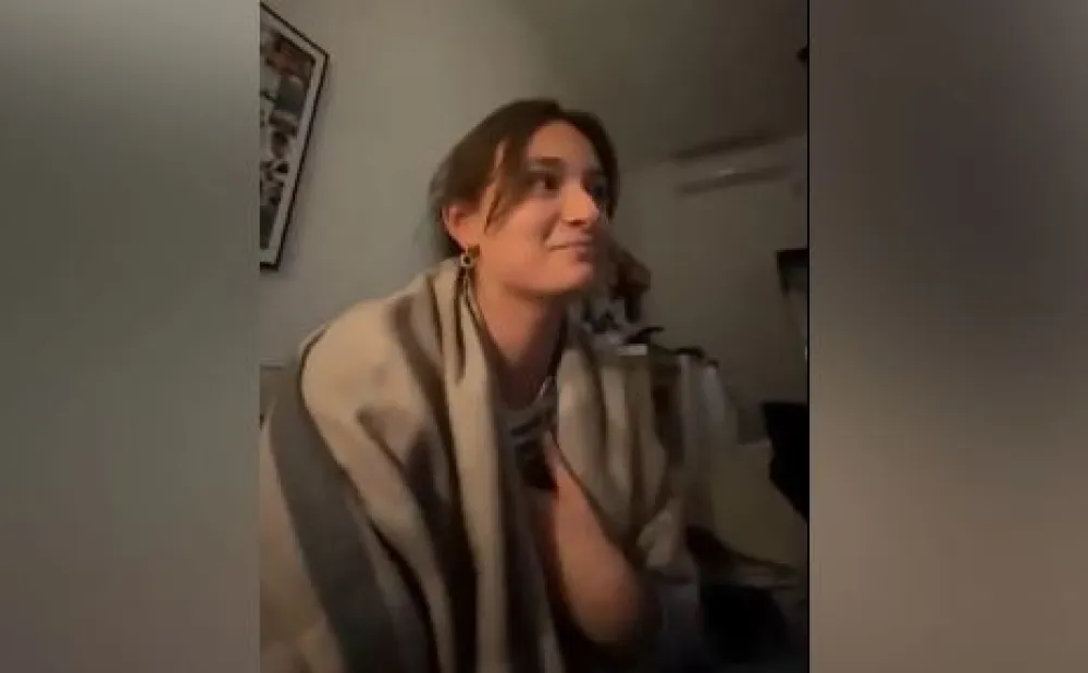 (VIDEO) Živa djevojka postala "žrtva iranskog režima", vijest o svojoj smrti gledala uživo