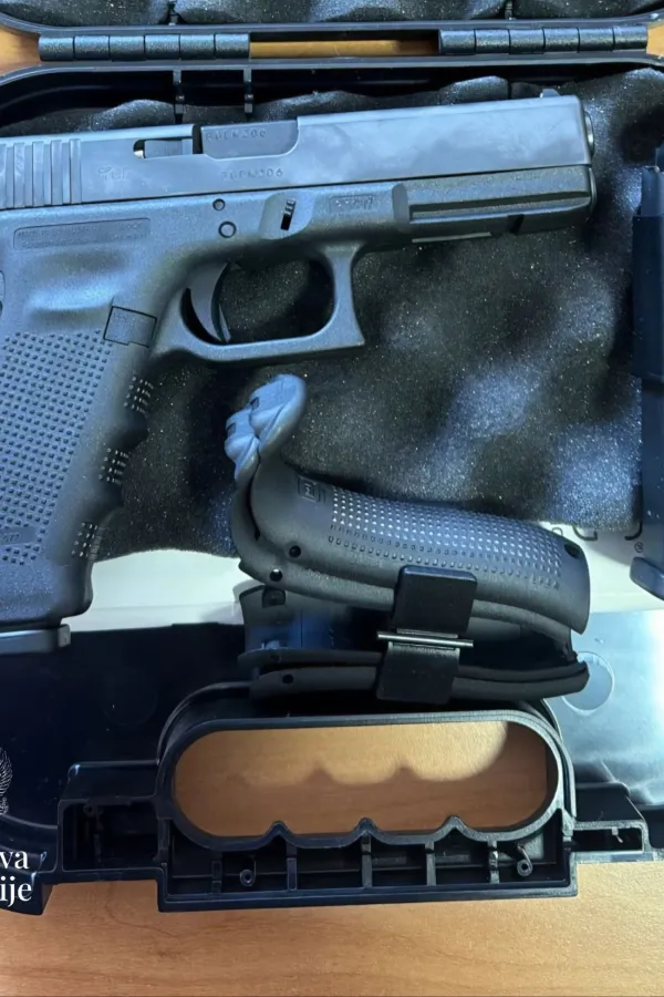 U Baru oduzeto oružje