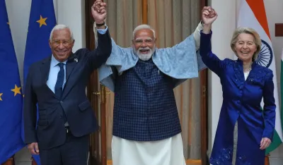  Ursula fon der Lajen i Narendra Modi