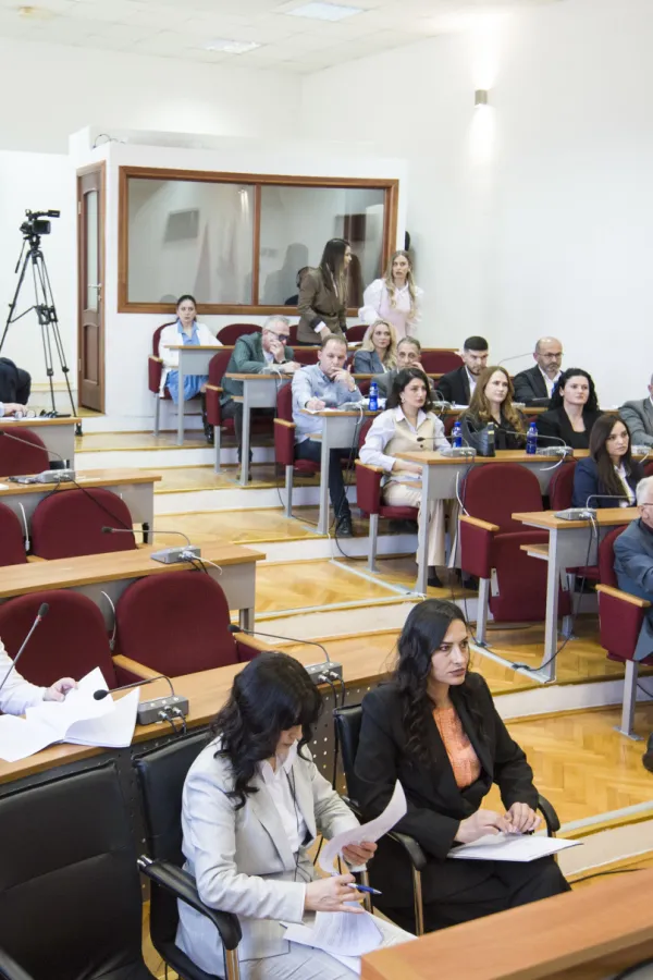 Iz budžeta Op&scaron;tine Tuzi partijama i odbornicima vi&scaron;e nego Vodovodu