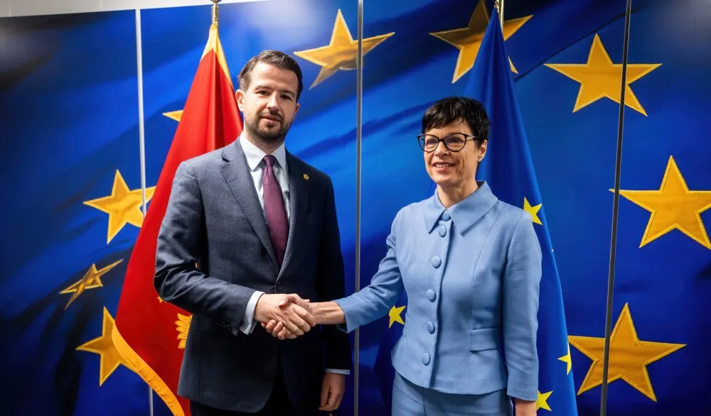 Milatović pisao Kos zbog problema prevoznika tereta: Naći rje&scaron;enja unutar postojećeg &scaron;engenskog okvira