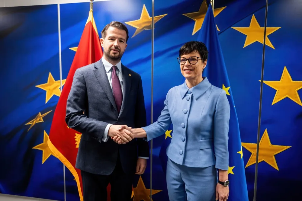 Milatović pisao Kos zbog problema prevoznika tereta: Naći rje&scaron;enja unutar postojećeg &scaron;engenskog okvira