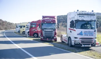 Udruženje prevoznika imalo sastanak sa članovima Vlade, danas odluka:&nbsp;Kraj blokadi granica?