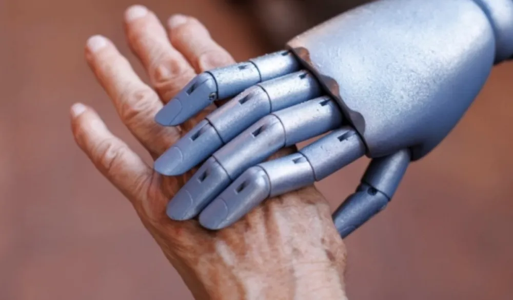 Iz Rusije stiže robotska ruka koja "čita misli"