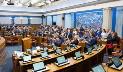 Poslanici rade vanredno zbog neradne nedjelje