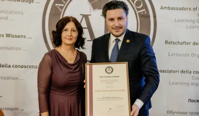 Abazoviću dodijeljena titula "Ambasador znanja"