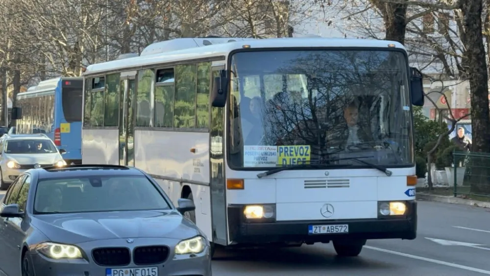 Đaci do Golubovaca dobijaju besplatan &scaron;kolski autobus