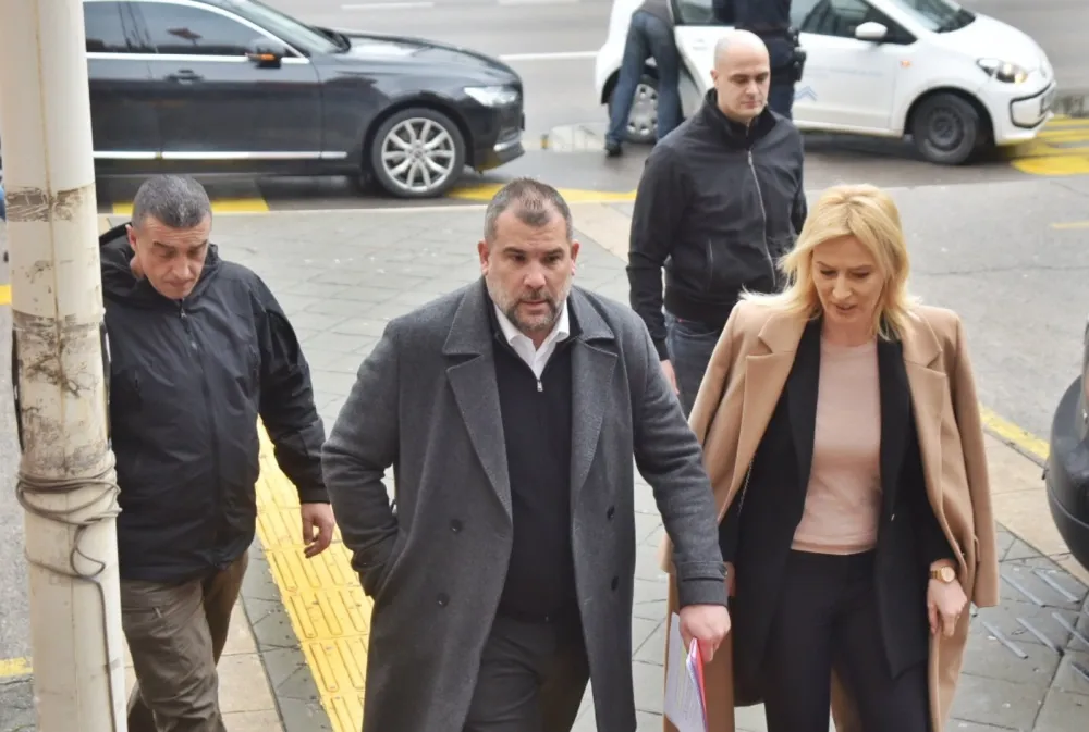 Lazarević: Krapović me je omalovažavao i prijetio mi; Krapović: Lazarević za člana SOB-a pričao da je pod stranim uticajem