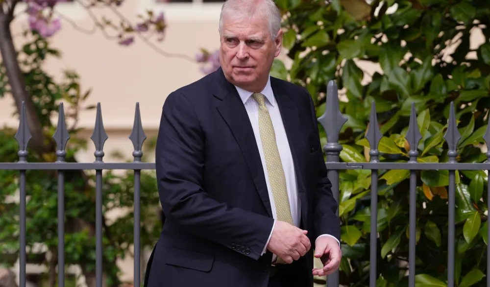 Biv&scaron;i britanski princ u Epstajnovim dokumentima prikazan u nedoličnim pozama