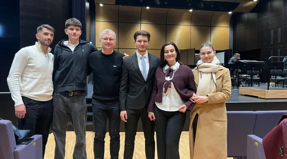 Dino Ajdarpa&scaron;ić odu&scaron;evio na gala koncertu u Luksemburgu