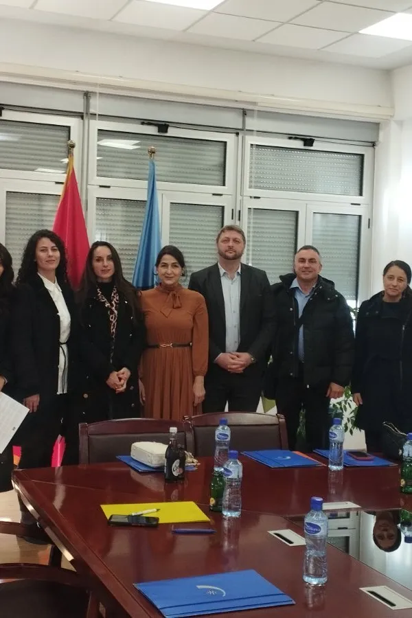 U Tivtu održana javna tribina: Institucije kao podr&scaron;ka razvoju vje&scaron;tina mladih