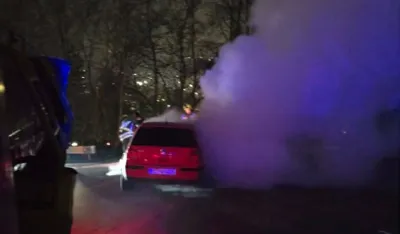 Bijelo Polje: Automobil se zapalio tokom vožnje