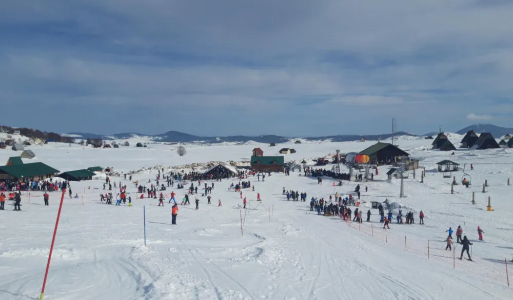 SNP Žabljak: Umjesto u izgradnju trga, 30 miliona uložiti u žičare Savin kuk i Momčilov grad