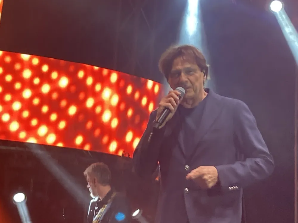 Beograd: Bačena bomba na kuću Zdravka Čolića