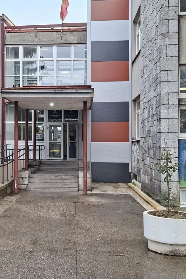 Epilog tuče u nik&scaron;ićkoj &scaron;koli: Dvije učenice dobile ukor, treća jer je snimala