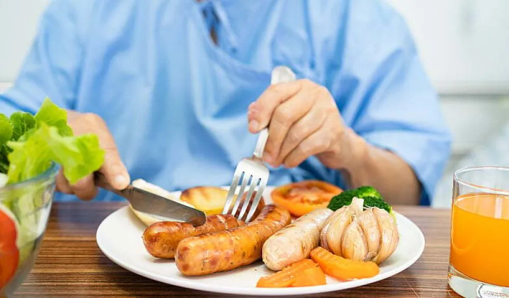 Izbjegnite zdravstvene rizike: Evo koje namirnice nikako ne biste trebali konzumirati nakon 50. godine