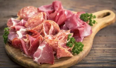 Ultraprerađena hrana opasnija nego &scaron;to smo mislili: Izaziva pravu zavisnost