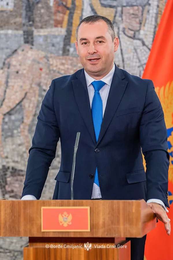 &Scaron;ćekić u Vladi za godinu zaradio 31.000 eura