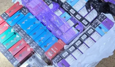 (FOTO) Oduzete elektronske cigarete, jedna osoba osumnjičena za krijumčarenje