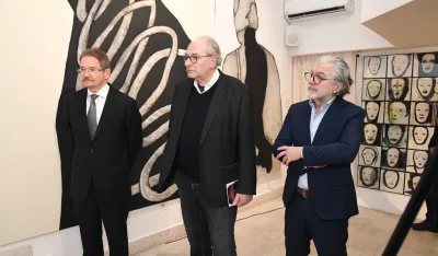 Pitanje i kontrapitanje linijom i bojom