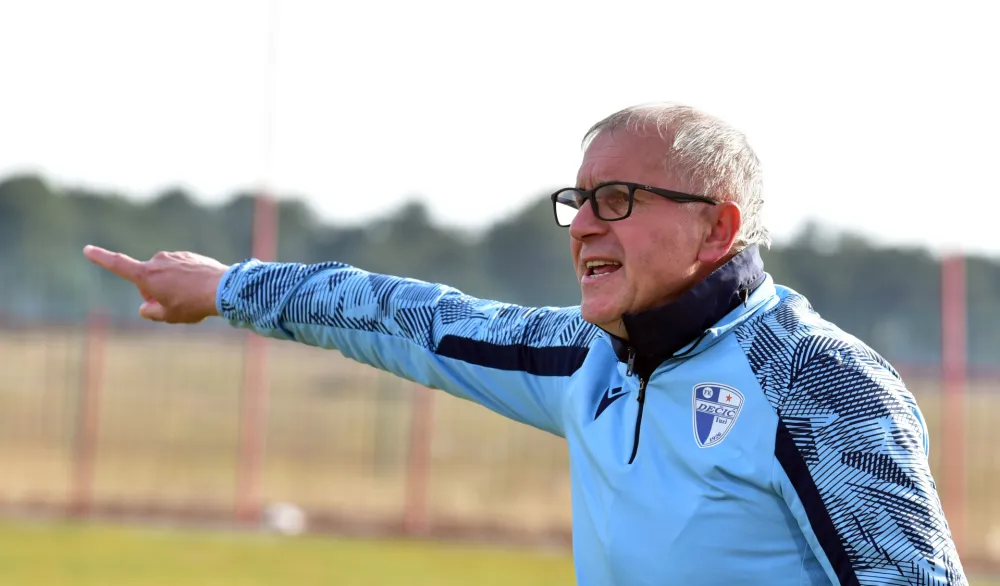 Decic Iskra, FK Decic, FK Iskra, Prva liga Crne Gore u fudbalu