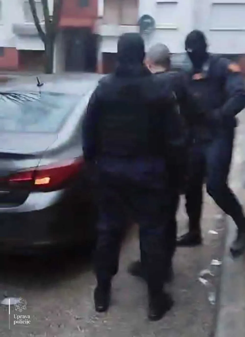 Policija rasvijetlila paljenje vozila u Nik&scaron;iću,&nbsp;uhap&scaron;en vi&scaron;estruki povratnik