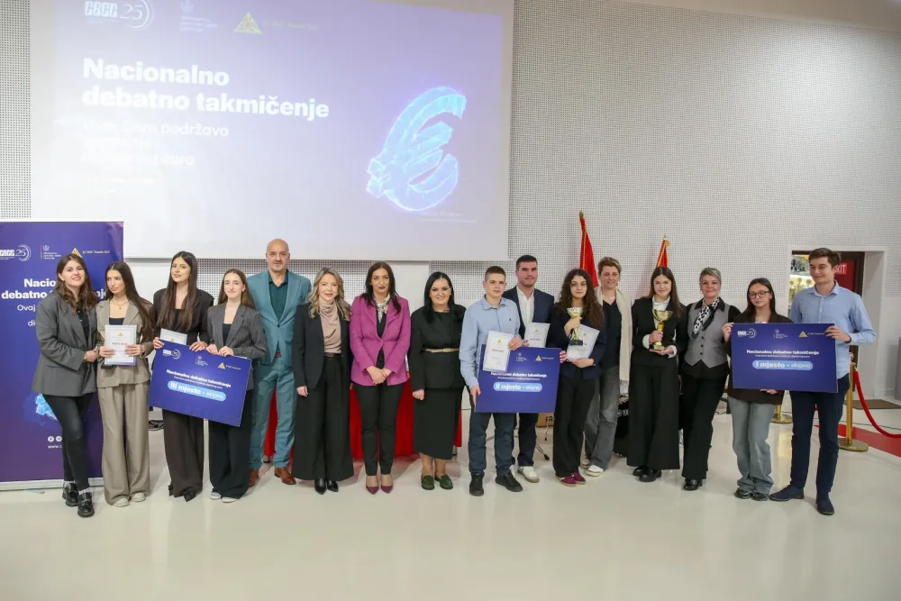 Zavr&scaron;eno nacionalno debatno takmičenje za srednjo&scaron;kolce u Budvi