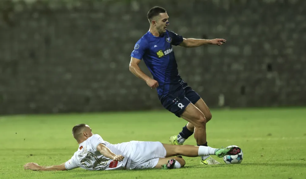 Pobjeda nad kom&scaron;ijama: Fatih Muković